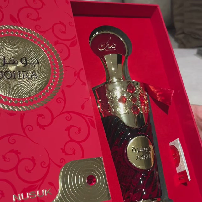 Johra by Nusuk – Extrait de Parfum 100 ml | Perfume árabe intenso e luxuoso em tom vermelho