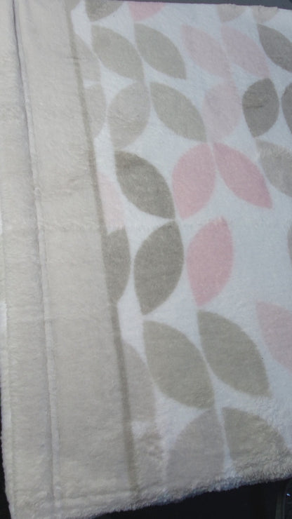 Juego de Sábanas Coralina Premium 180 GSM – Invierno, 3 Piezas, Extra Suaves y Térmicas – Estilo Moderno (Camas 90/135/150)