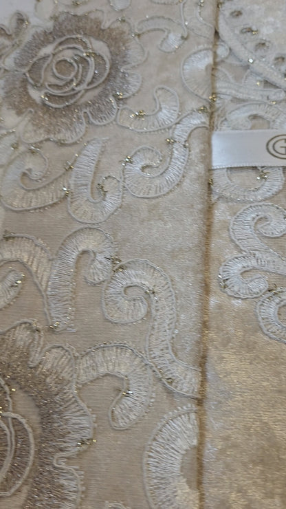 Juego de Cama para Novias "Clouds" – Elegancia y Diseño Clásico - COLOR CREMA