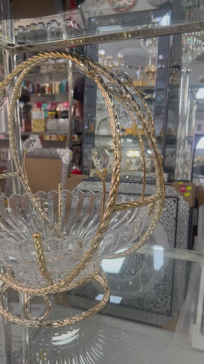 Cesta decorativa redonda con borde de cuerda dorada