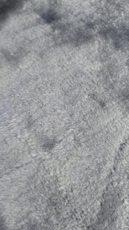 Manta Royal Eskimos 220 x 240 cm – 4 kg | Alta Calidad, Súper Suave y Cálida – 100% Poliéster - GRIS CON BLANCO