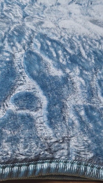 Manta Raschel 220 x 240 cm – 2 kg – 100% Poliéster