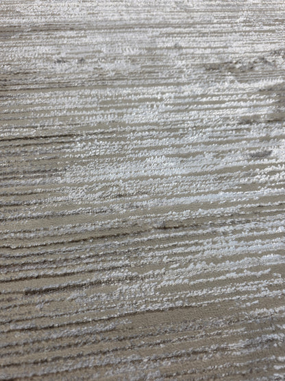 Alfombra Bruma: primer plano real del diseño lineal