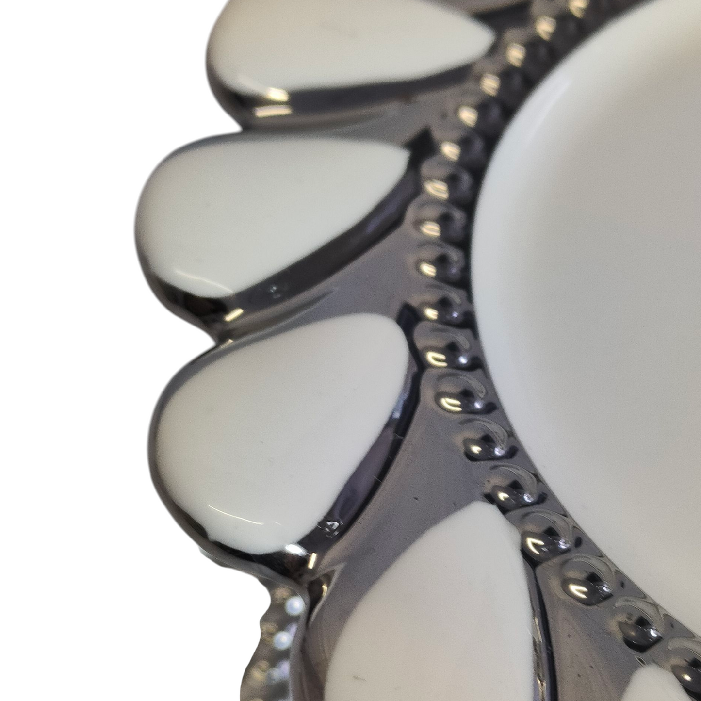 Soporte de 2 Niveles Plateado con Bandejas Florales — Ideal para Postres, Frutas o Decoración