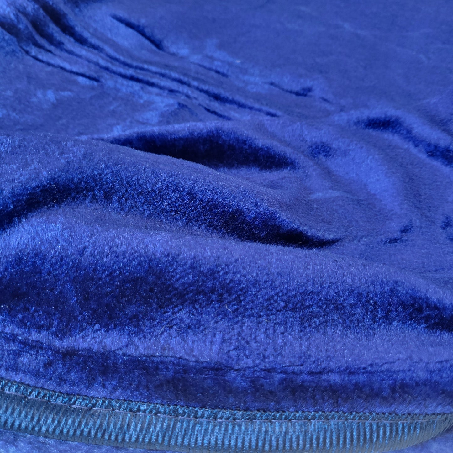 Manta Raschel 220 x 240 cm – 2 kg – 100% Poliéster