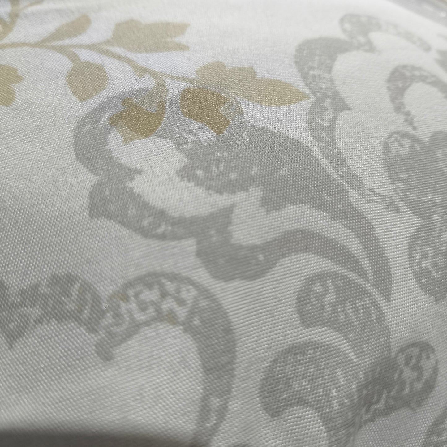 Colcha CINTIA – Inspiração Oriental, Elegância Contemporânea ✨