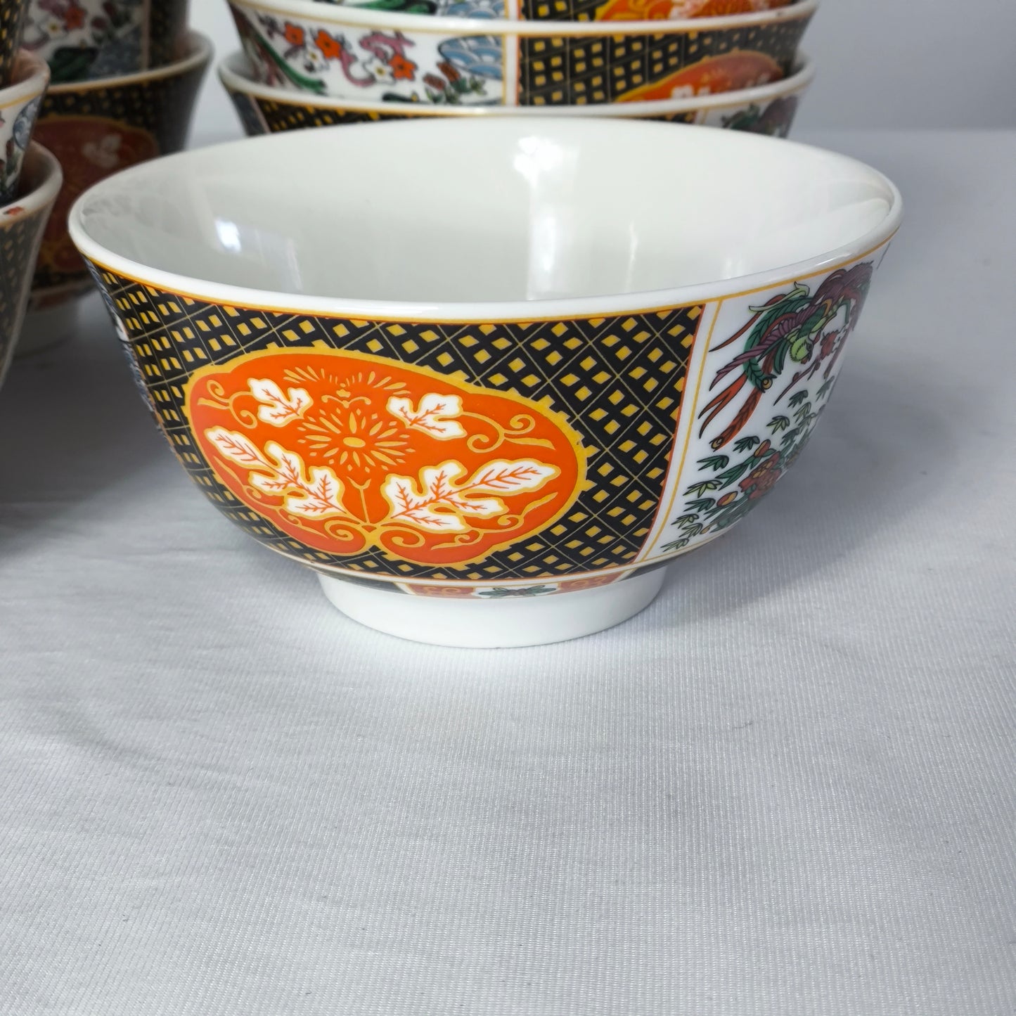 Set de Cuencos de Cerámica Oriental Decorados – Juego de 12 Piezas