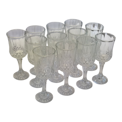 Juego de 12 Copas Altas de Vidrio Tallado – Estilo Vintage