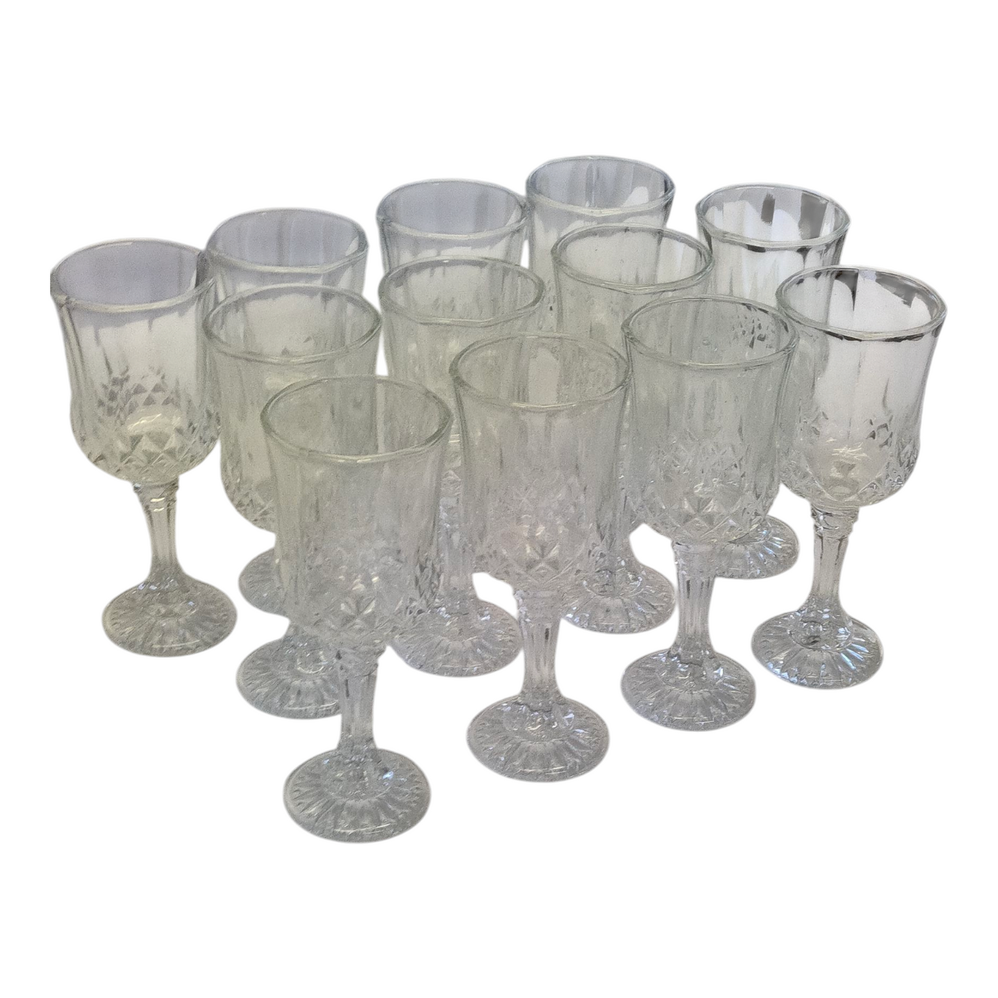 Juego de 12 Copas Altas de Vidrio Tallado – Estilo Vintage