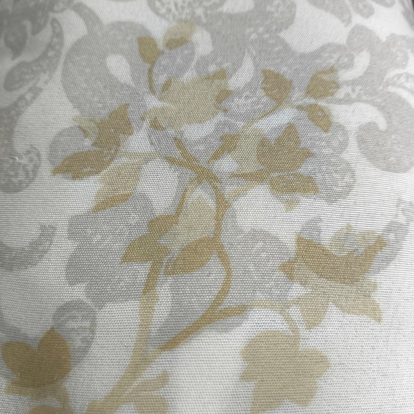 Colcha CINTIA – Inspiração Oriental, Elegância Contemporânea ✨