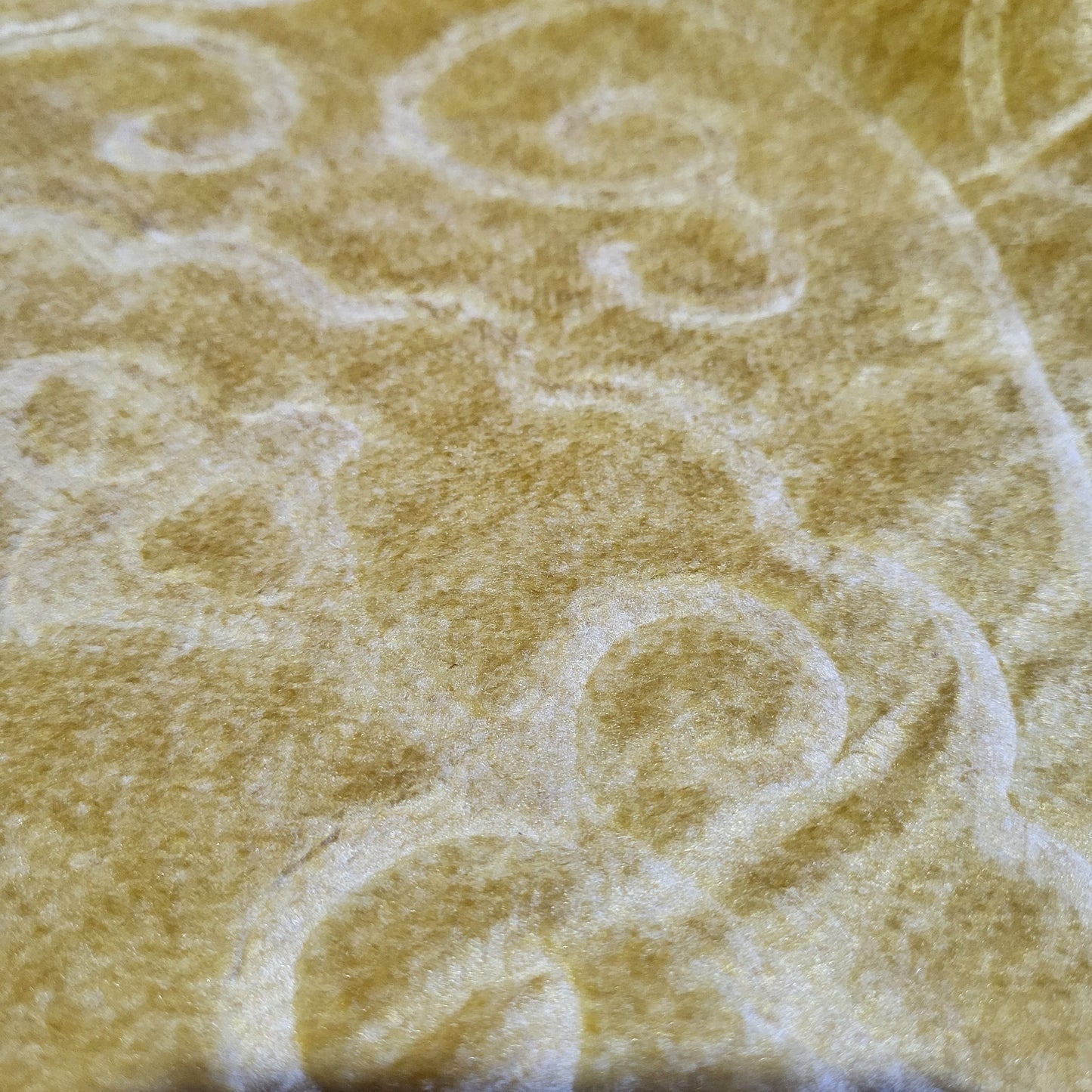 Raschel Blanket 220 x 240 cm – 2 kg – 100% Polyester