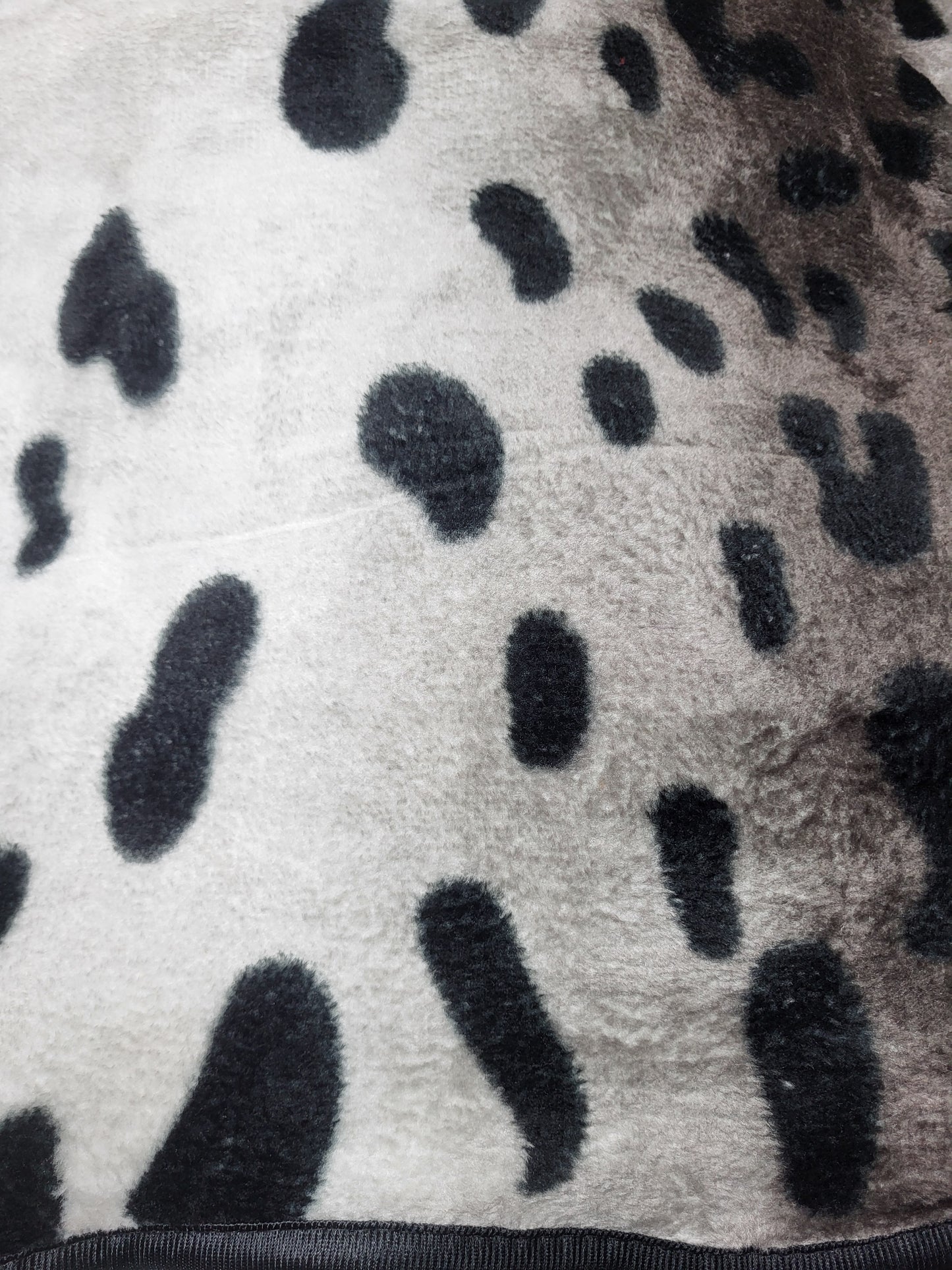 Manta Raschel 220 x 240 cm – 2 kg – 100% Poliéster