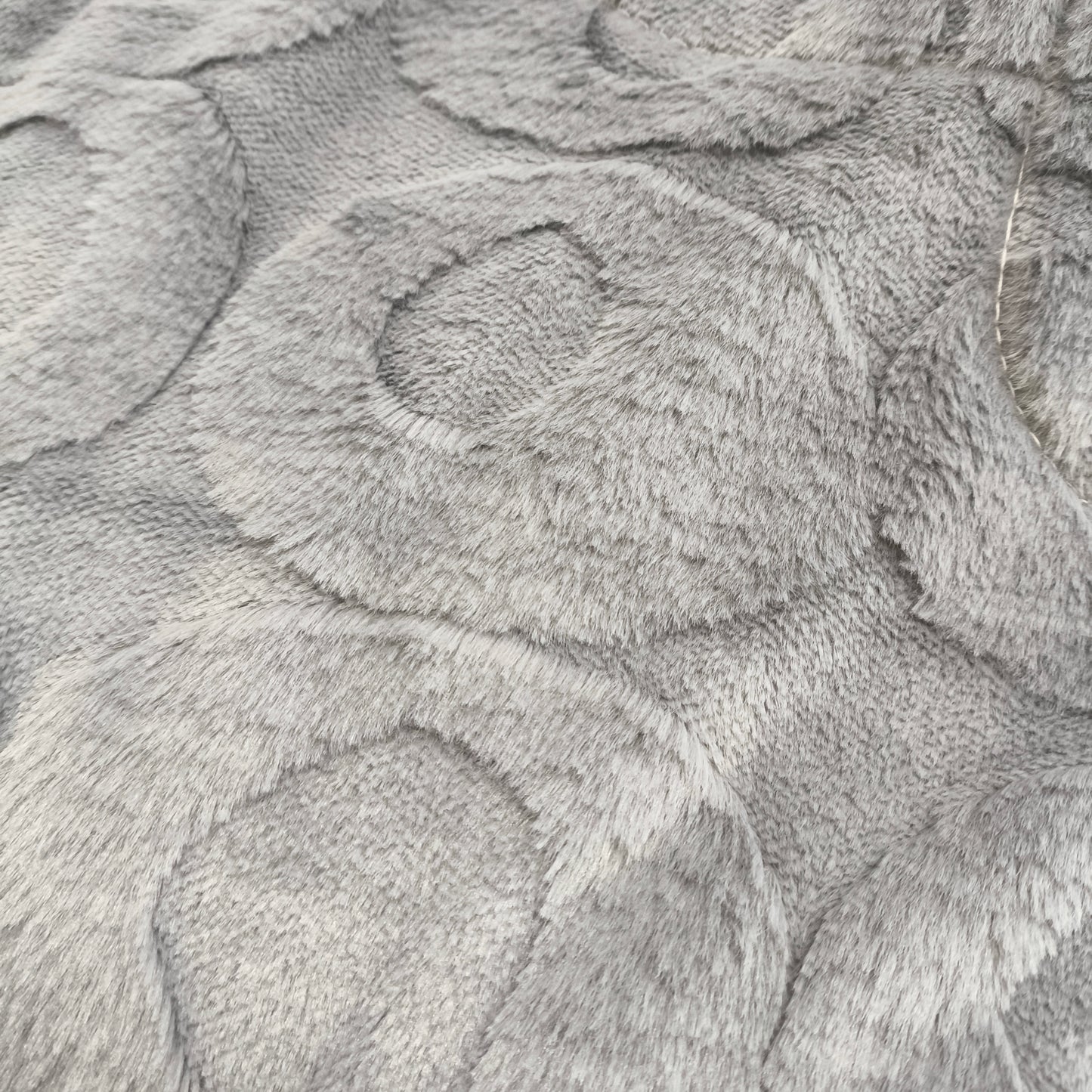 Edredón Modelo AROS – 230 x 250 cm - COLOR GRIS