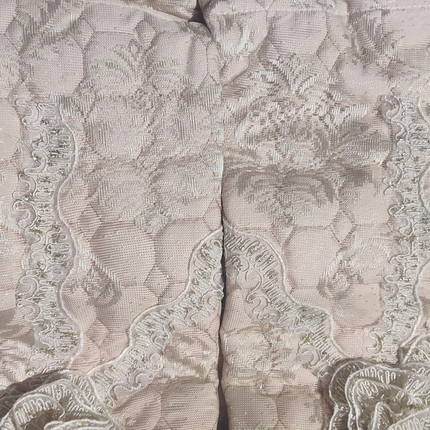 Set de Cama de Lujo "Hilal" – Cubrecama Acolchado con Encaje - COLOR CAPUCHINO