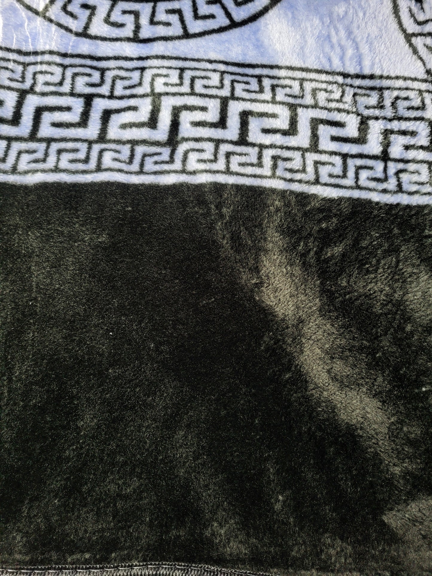 Manta Raschel 220 x 240 cm – 2 kg – 100% Poliéster