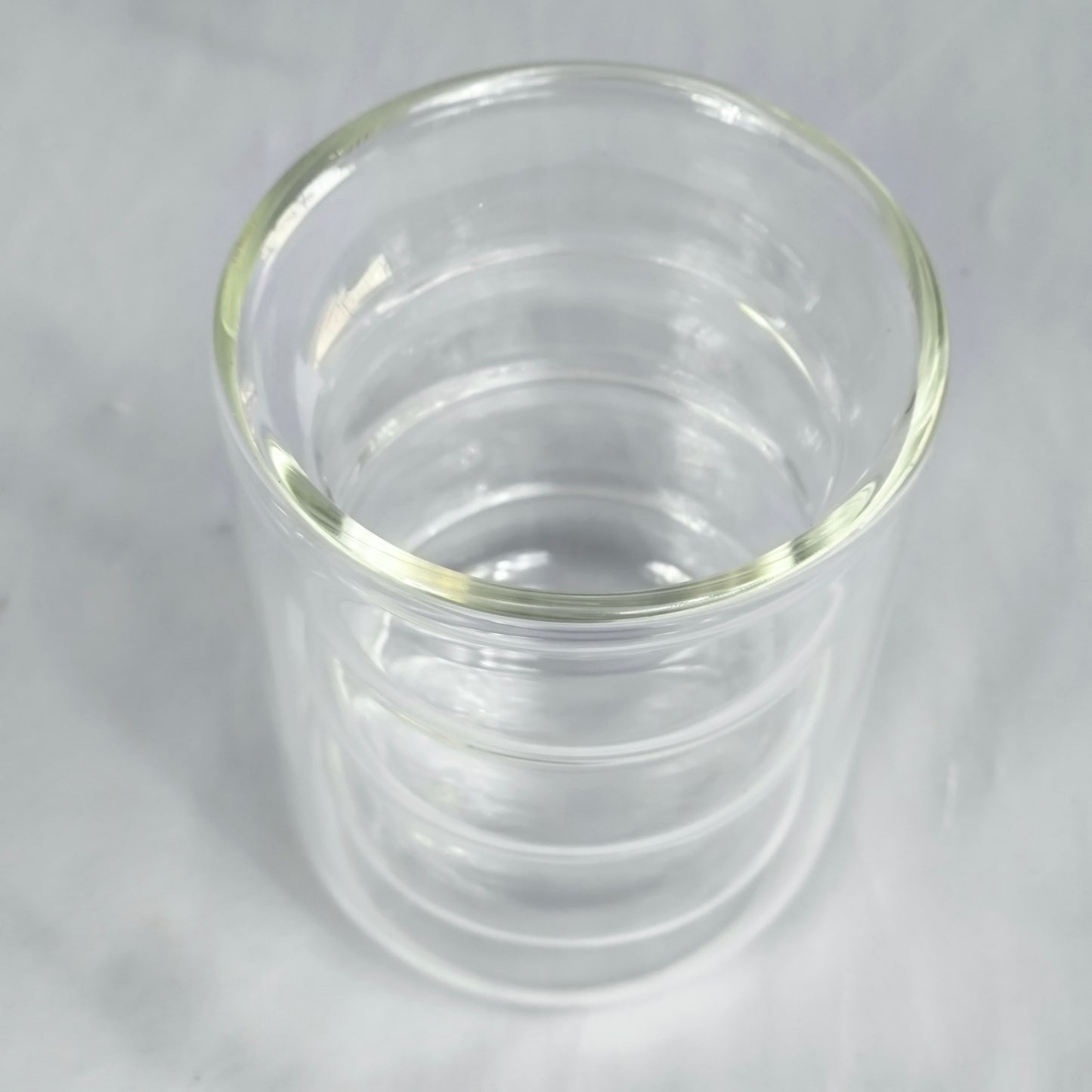 Vasos de Vidrio Doble Pared con Diseño Ondulado – Set de 2 Vasos Modernos