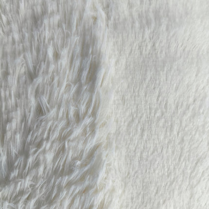 Edredão Acolchoado com Pelo de Carneiro – COR Creme – Elegância e Conforto Absoluto