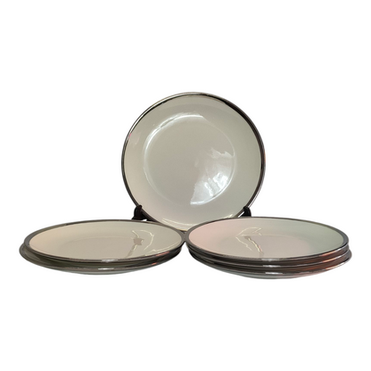 🍽️ Set de Vajilla de 24 Piezas de Porcelana con Borde Plateado — Elegancia Moderna y Sofisticada ✨