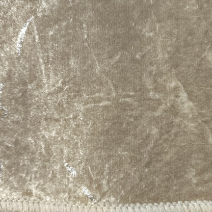 Alfombra de Salón Efecto Mármol 160x220 cm – Acabados Dorado o Plateado