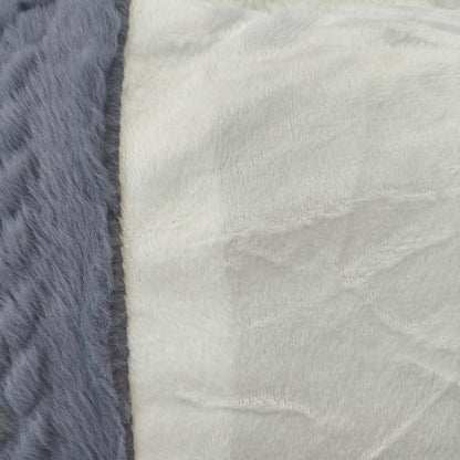 Edredón Aterciopelado con Borreguito MODELO TRAMA DE CANALÉ TRENZADO - COLOR AZUL