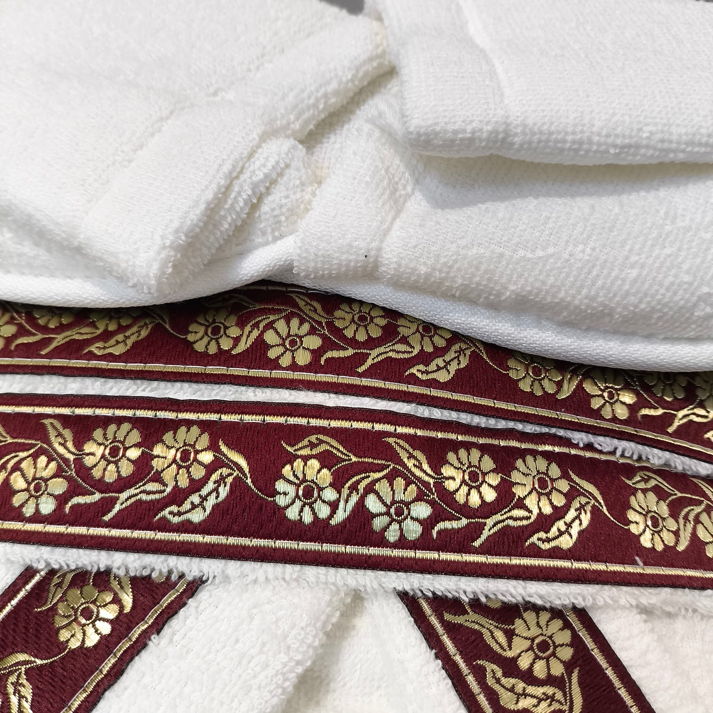 Set de Baño de Lujo 14 Piezas para 2 Personas – Albornoces, Toallas y Zapatillas
