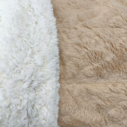 Edredón Aterciopelado con Borreguito MODELO TRAMA DE CANALÉ TRENZADO - COLOR MARRÓN