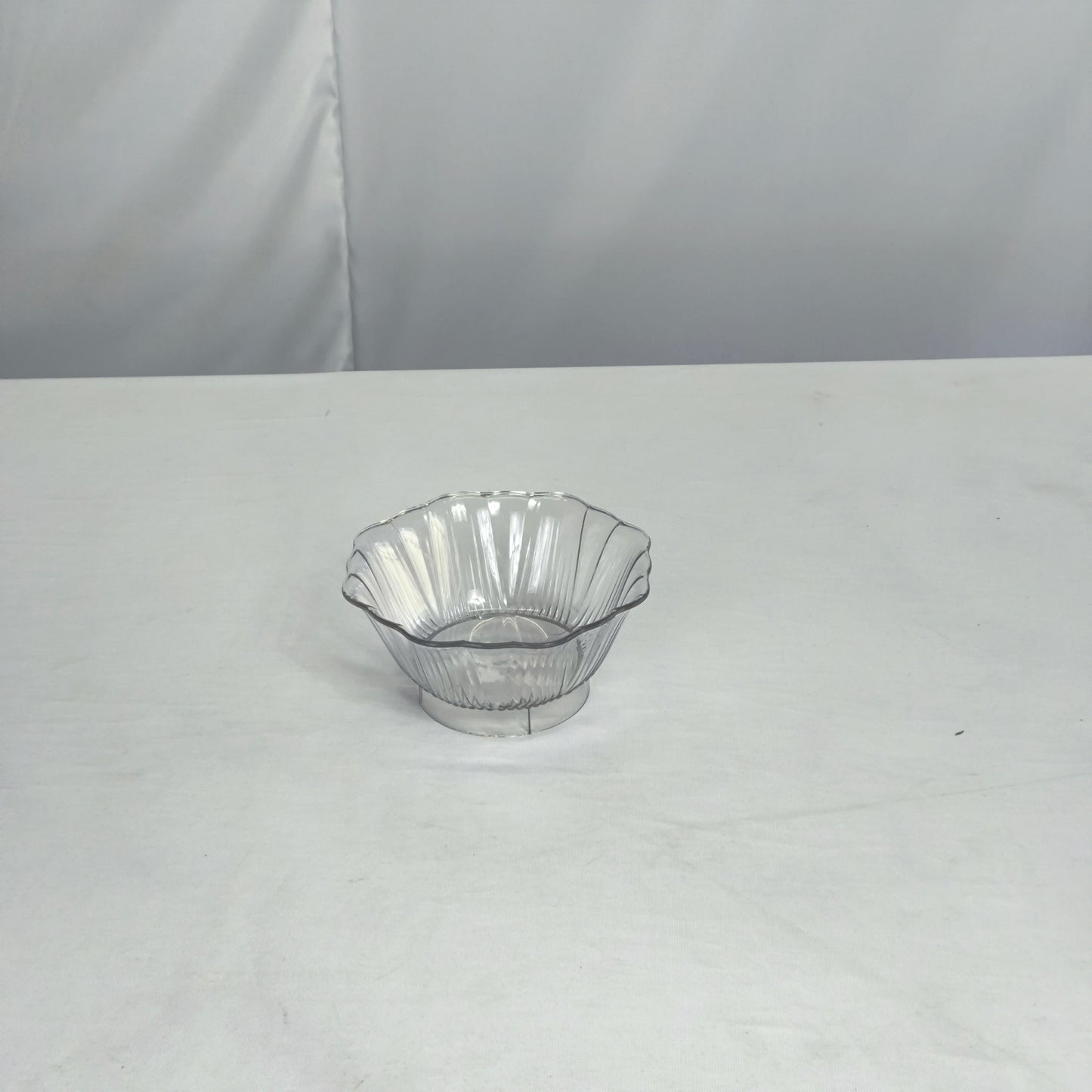 Conjunto de 6 taças de plástico – ideais para sobremesas, snacks e saladas.