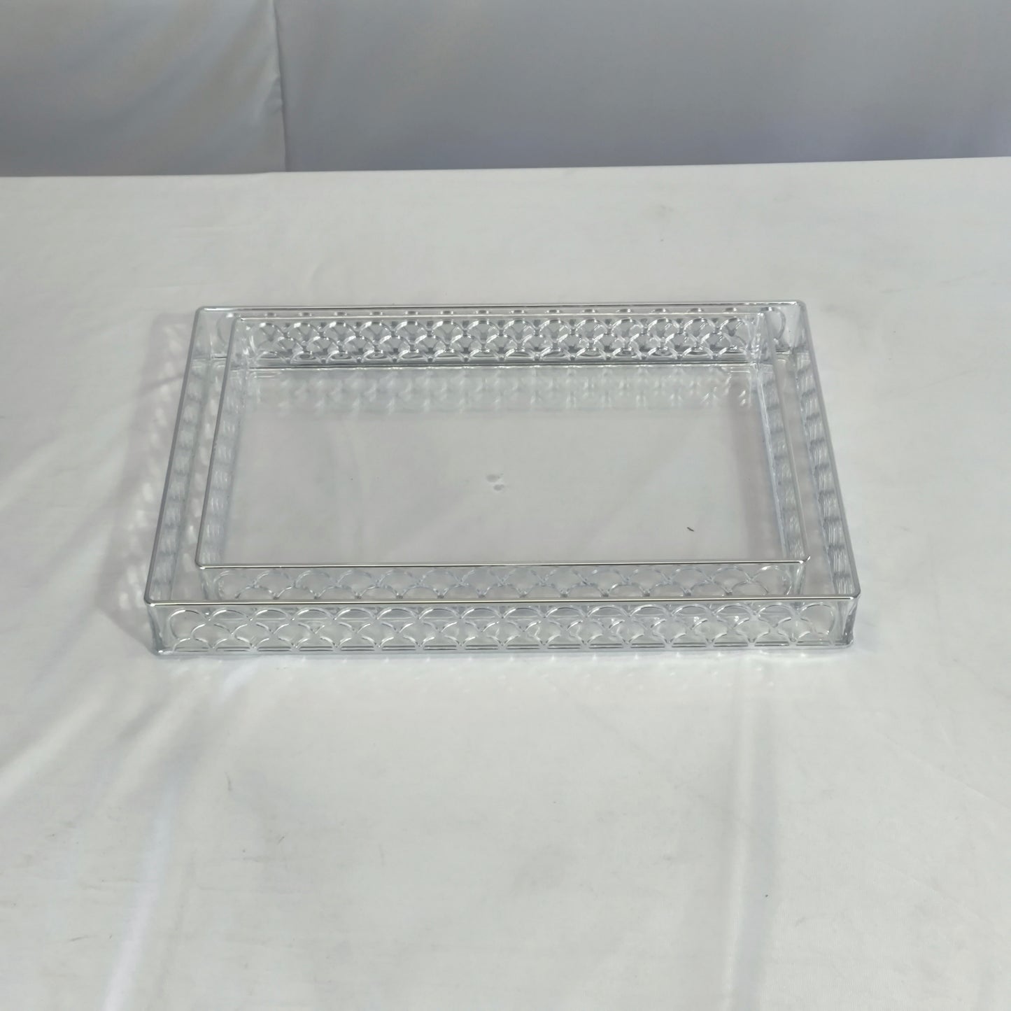 Bandeja Acrílica Transparente Cuadrada – Minimalista y Elegante