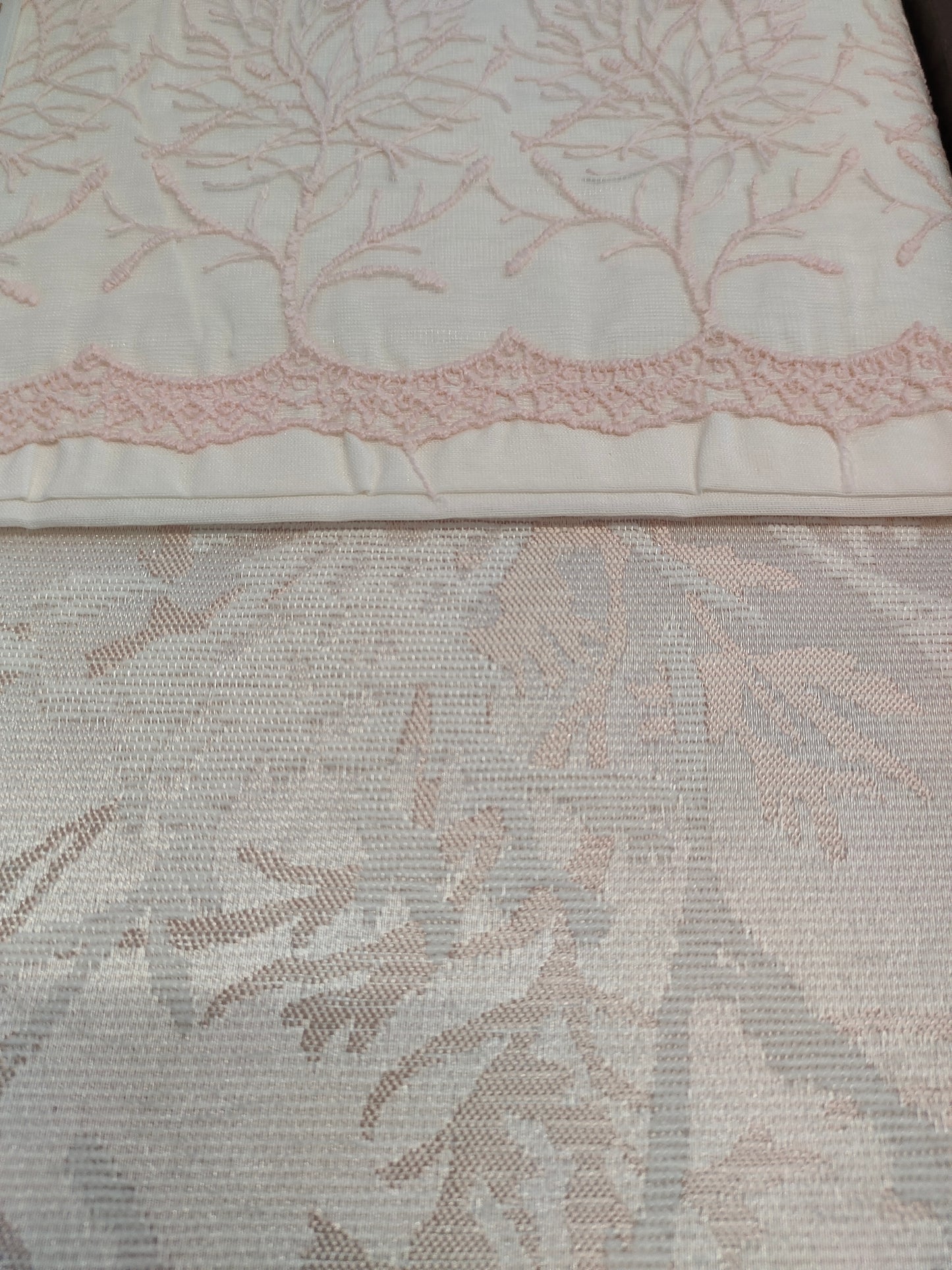 Juego de Cama para Ajuar "Torino" – Sofisticación Natural en tu Dormitorio - COLOR ROSA PASTEL