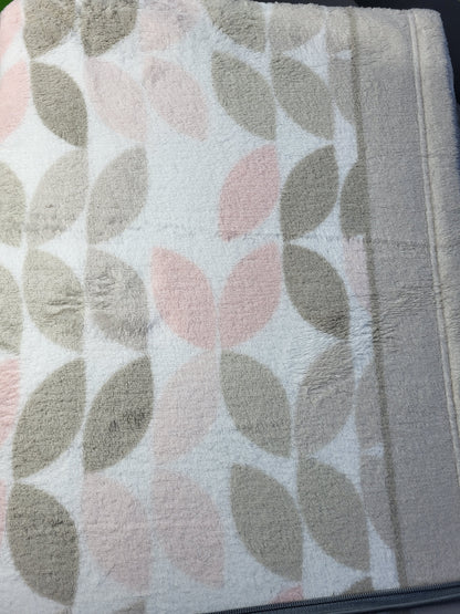 Juego de Sábanas Coralina Premium 180 GSM – Invierno, 3 Piezas, Extra Suaves y Térmicas – Estilo Moderno (Camas 90/135/150)