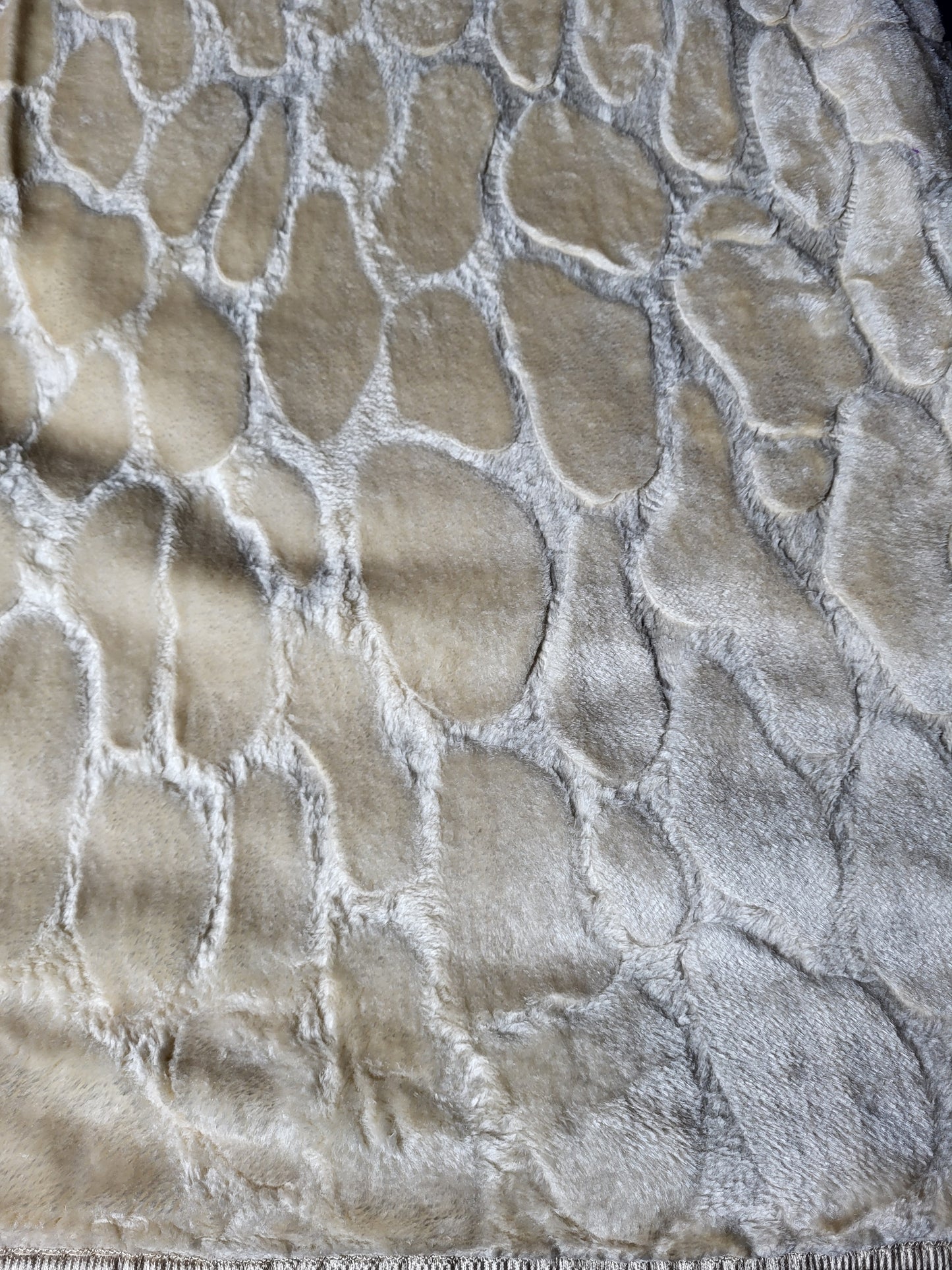 Manta Raschel 220 x 240 cm – 2 kg – 100% Poliéster