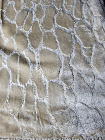 Manta Raschel 220 x 240 cm – 2 kg – 100% Poliéster