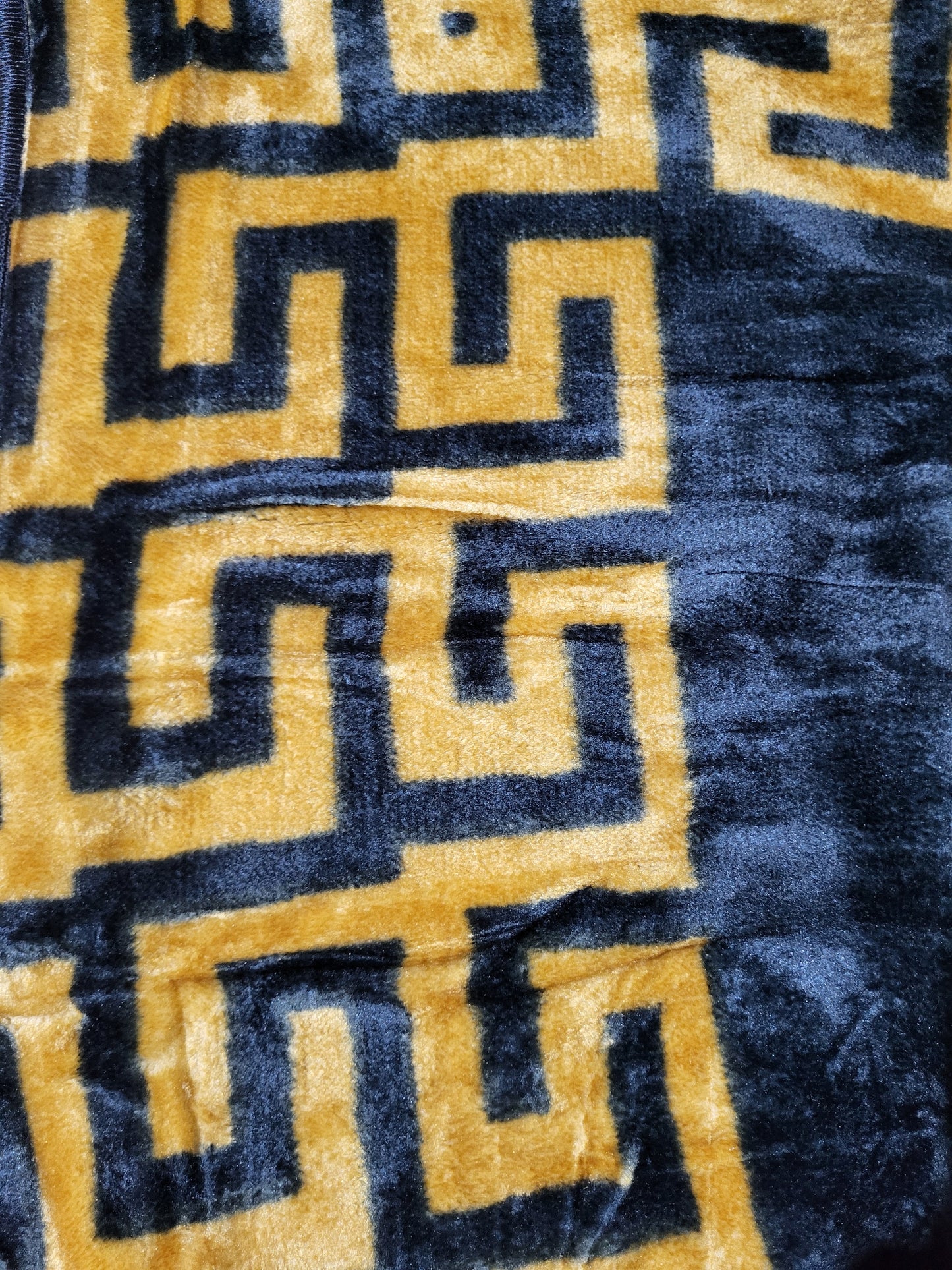 Manta Raschel 220 x 240 cm – 2 kg – 100% Poliéster