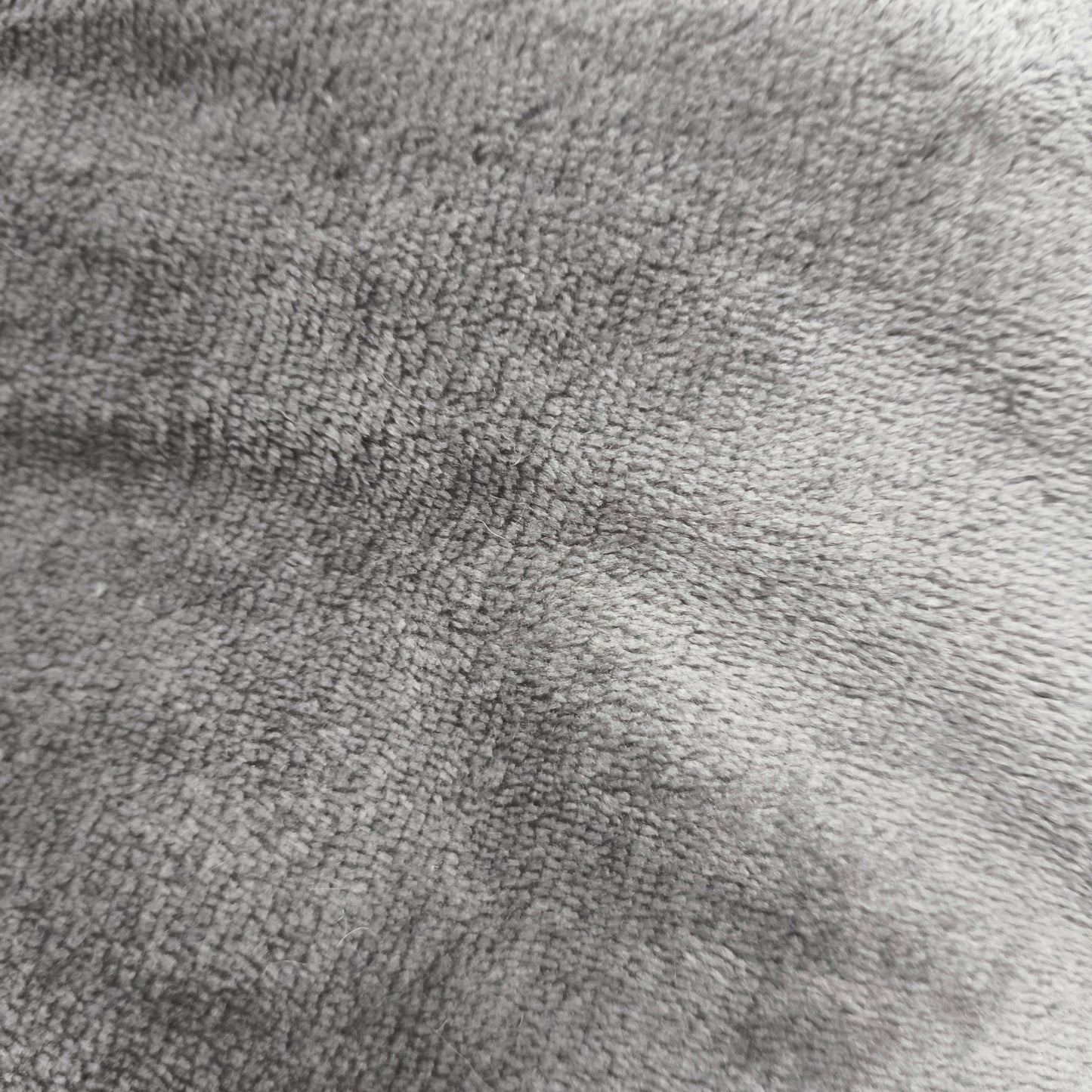 Edredón Modelo AROS – 230 x 250 cm - COLOR GRIS