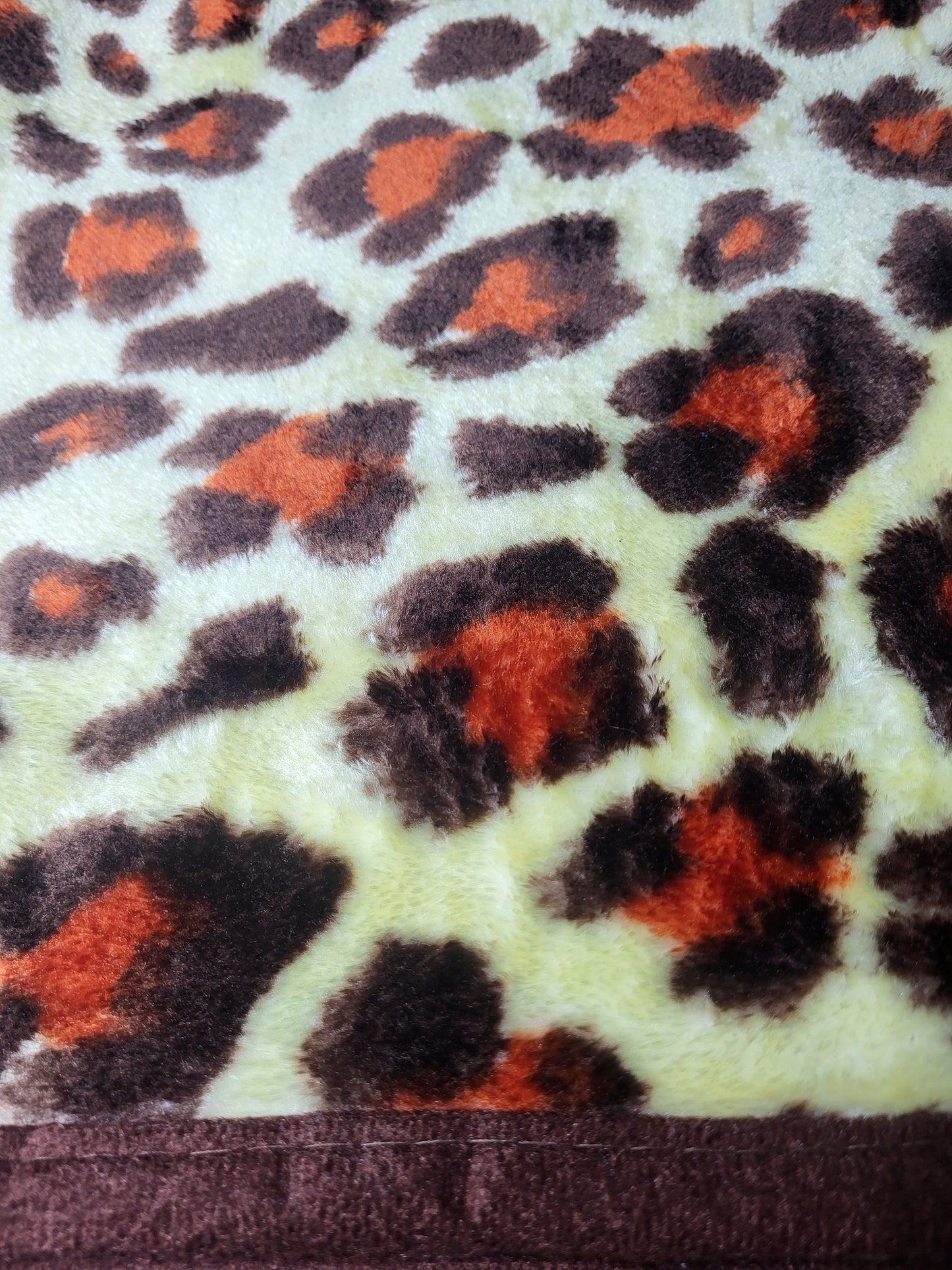 Manta Raschel 220 x 240 cm – 2 kg – 100% Poliéster