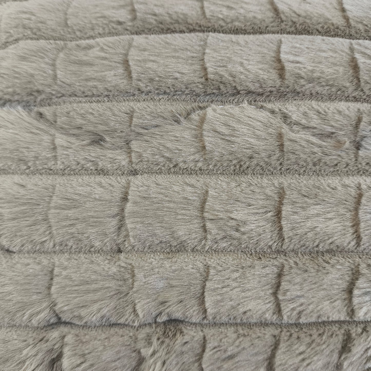 Edredón Acolchado con Borreguito – COLOR CAFÉ- Elegancia y Confort Absoluto