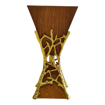 Incensário árabe castanho com detalhes dourados — Design luxuoso em madeira