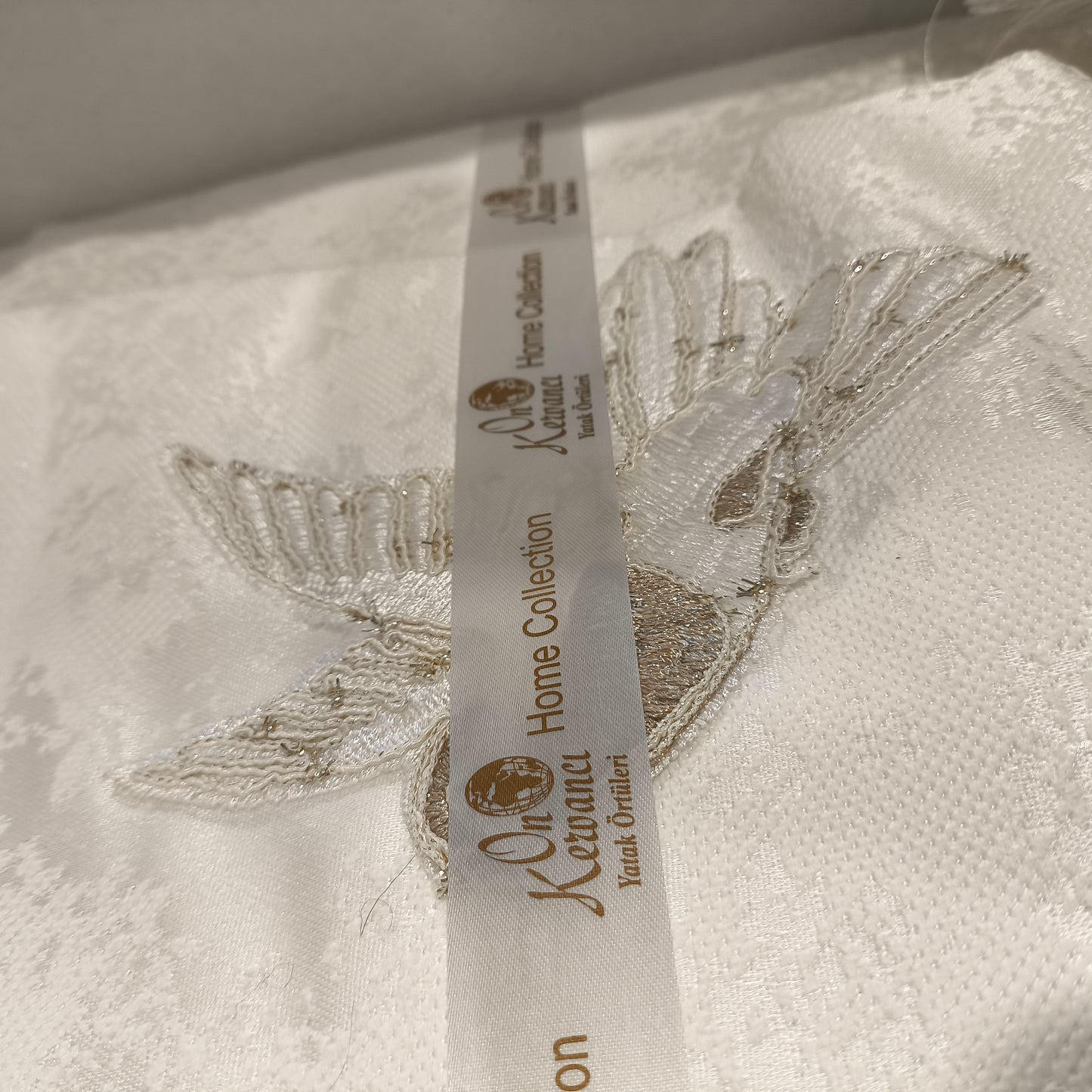 Set de Cama de Lujo Bordado Floral 11 Piezas – Crema y Visón