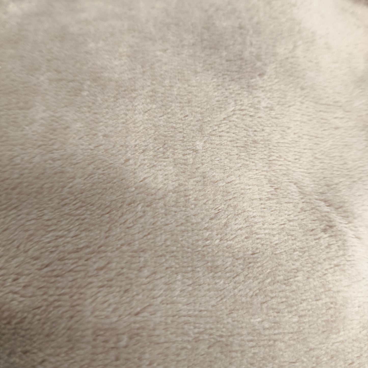 Edredón Modelo AROS – 230 x 250 cm - COLOR CREMA