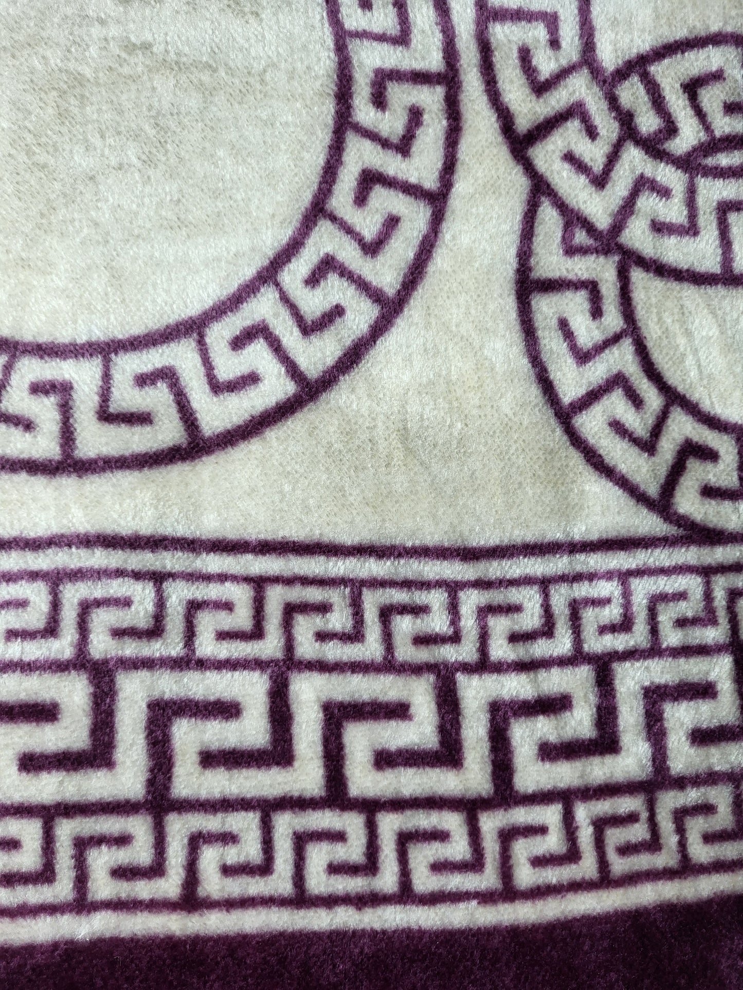 Manta Raschel 220 x 240 cm – 2 kg – 100% Poliéster