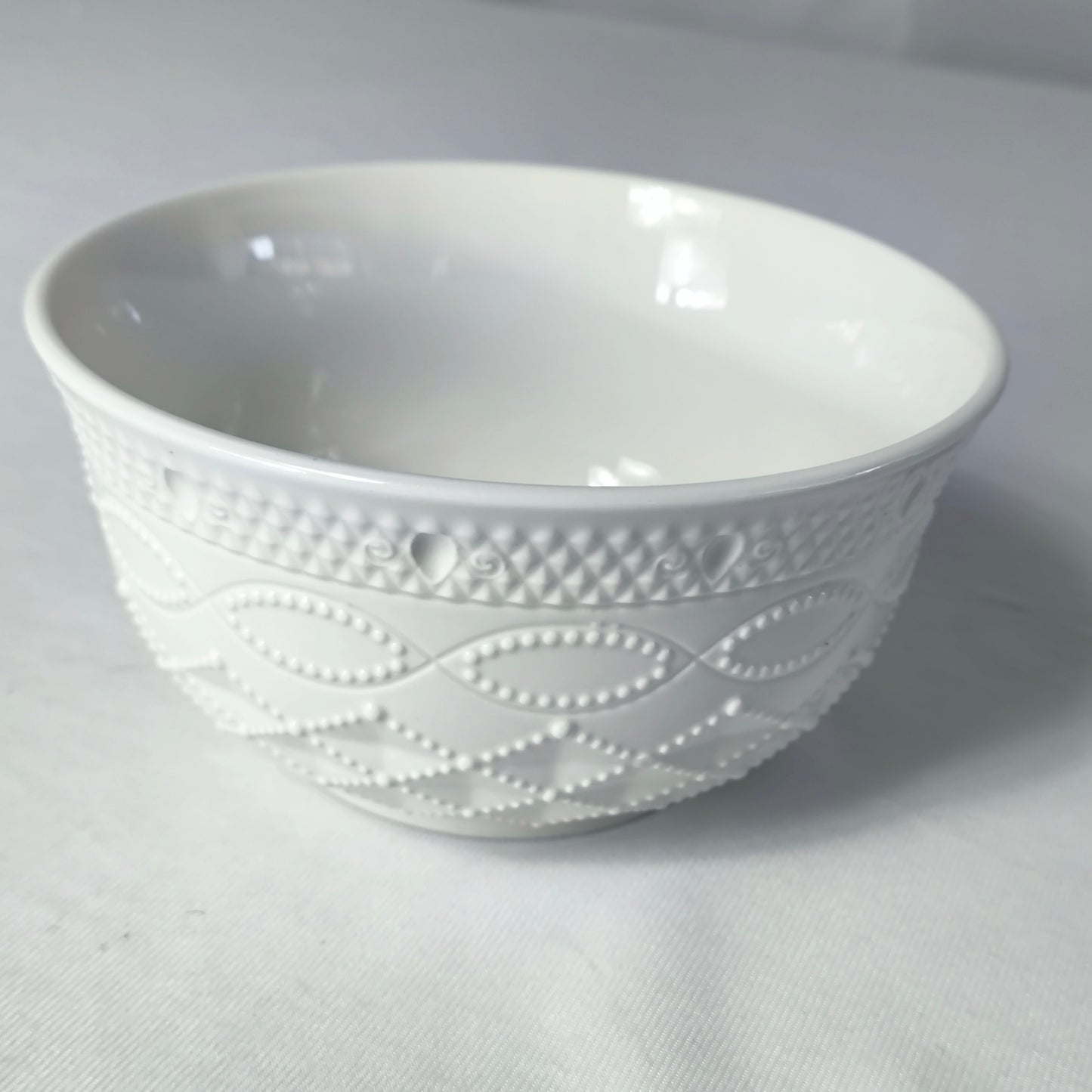 Set de Cuencos Blancos de Cerámica con Relieve Elegante – 6 Piezas 🤍