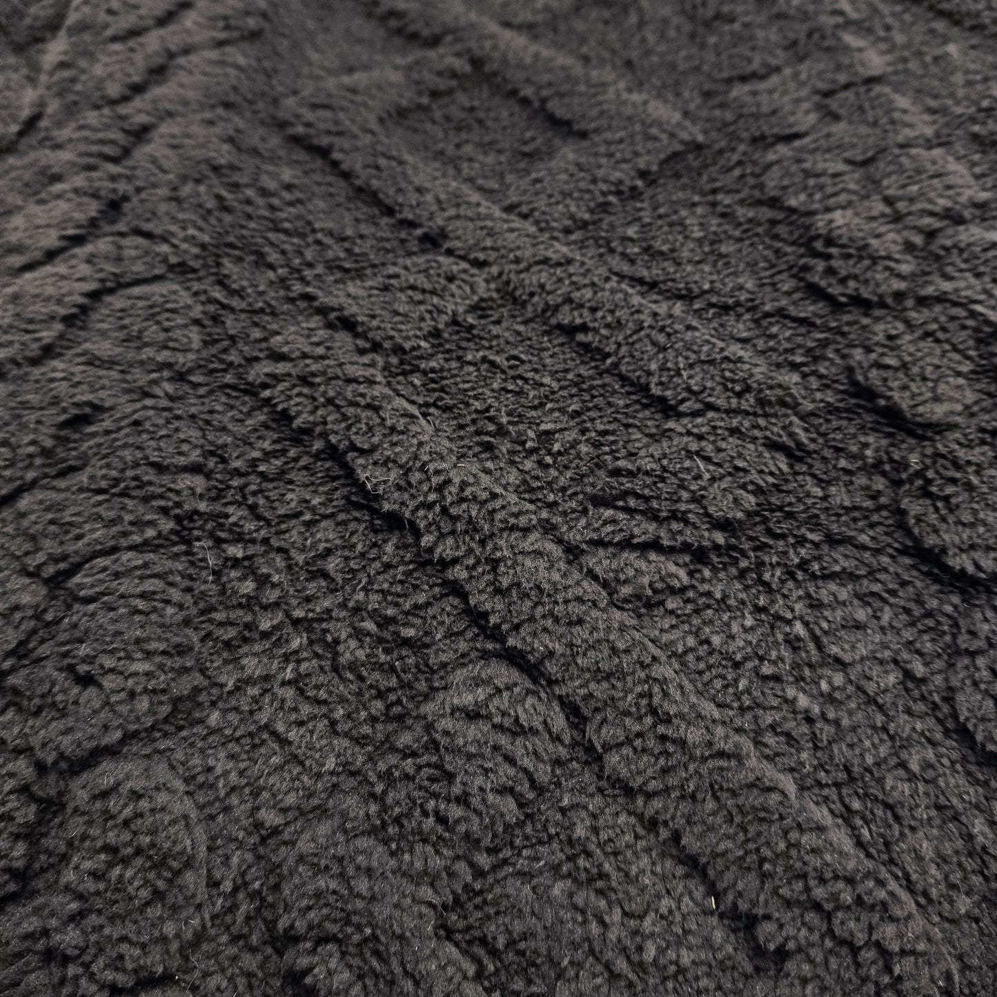 Edredón con TERCIOPELO Modelo Trenzas – 230 x 250 cm - COLOR NEGRO