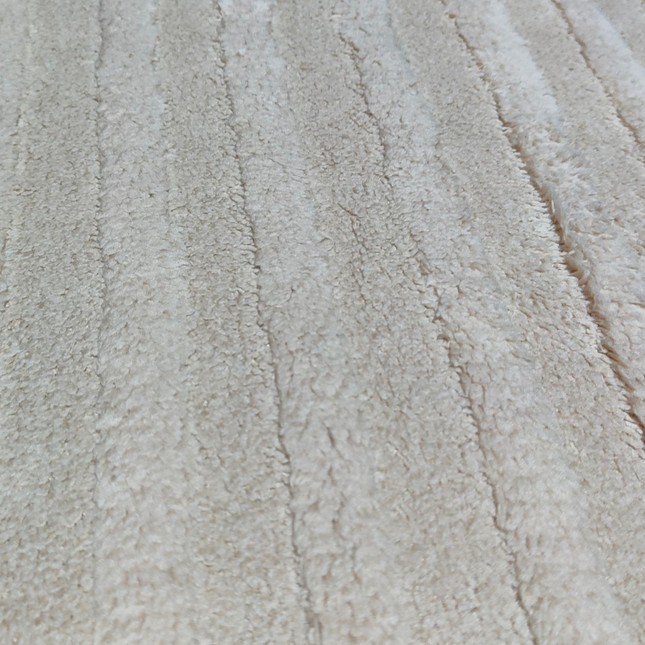 Curved Sheepskin Quilt – 230 x 250 cm – Beige