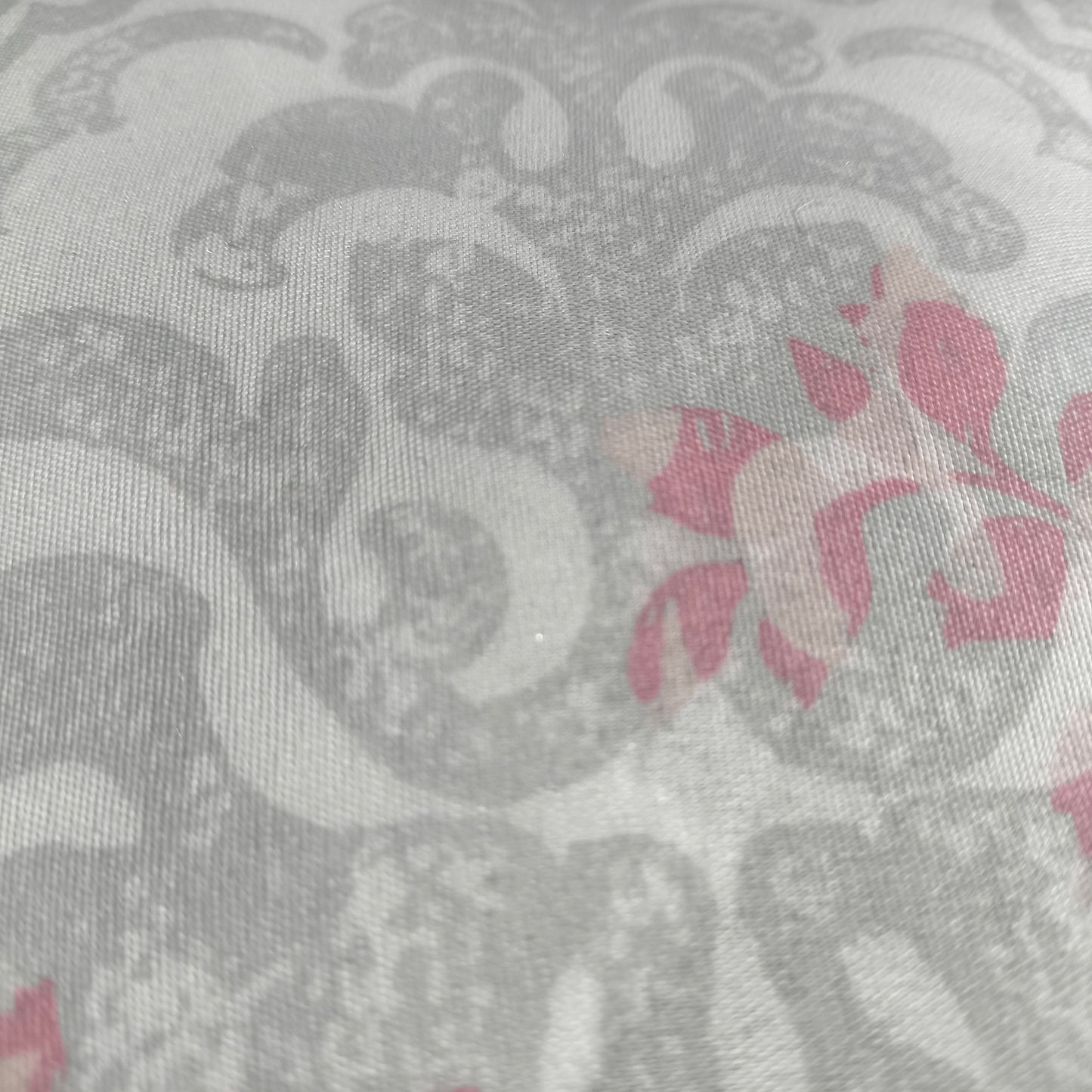 Colcha CINTIA – Inspiração Oriental, Elegância Contemporânea ✨