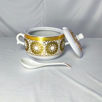 Sopera de Porcelana Blanca con Detalles Dorados y 6 Cuencos con Cucharas – Estilo Árabe Clásico