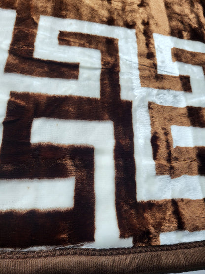 Manta Súper Suave 2-Ply ALZALUX 220×240 cm – 3,5 kg (4 colores) - COFFEE