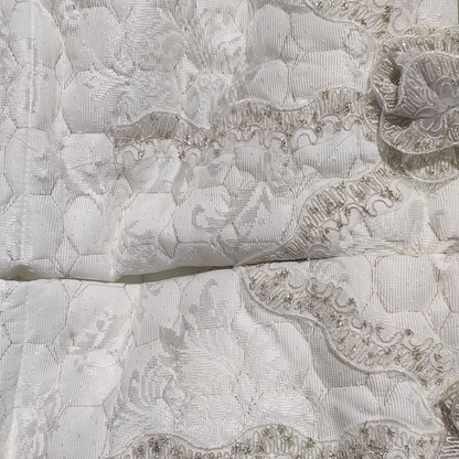 Set de Cama de Lujo "Hilal" – Cubrecama Acolchado con Encaje - COLOR CREMA