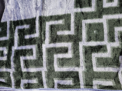 Manta Raschel 220 x 240 cm – 2 kg – 100% Poliéster
