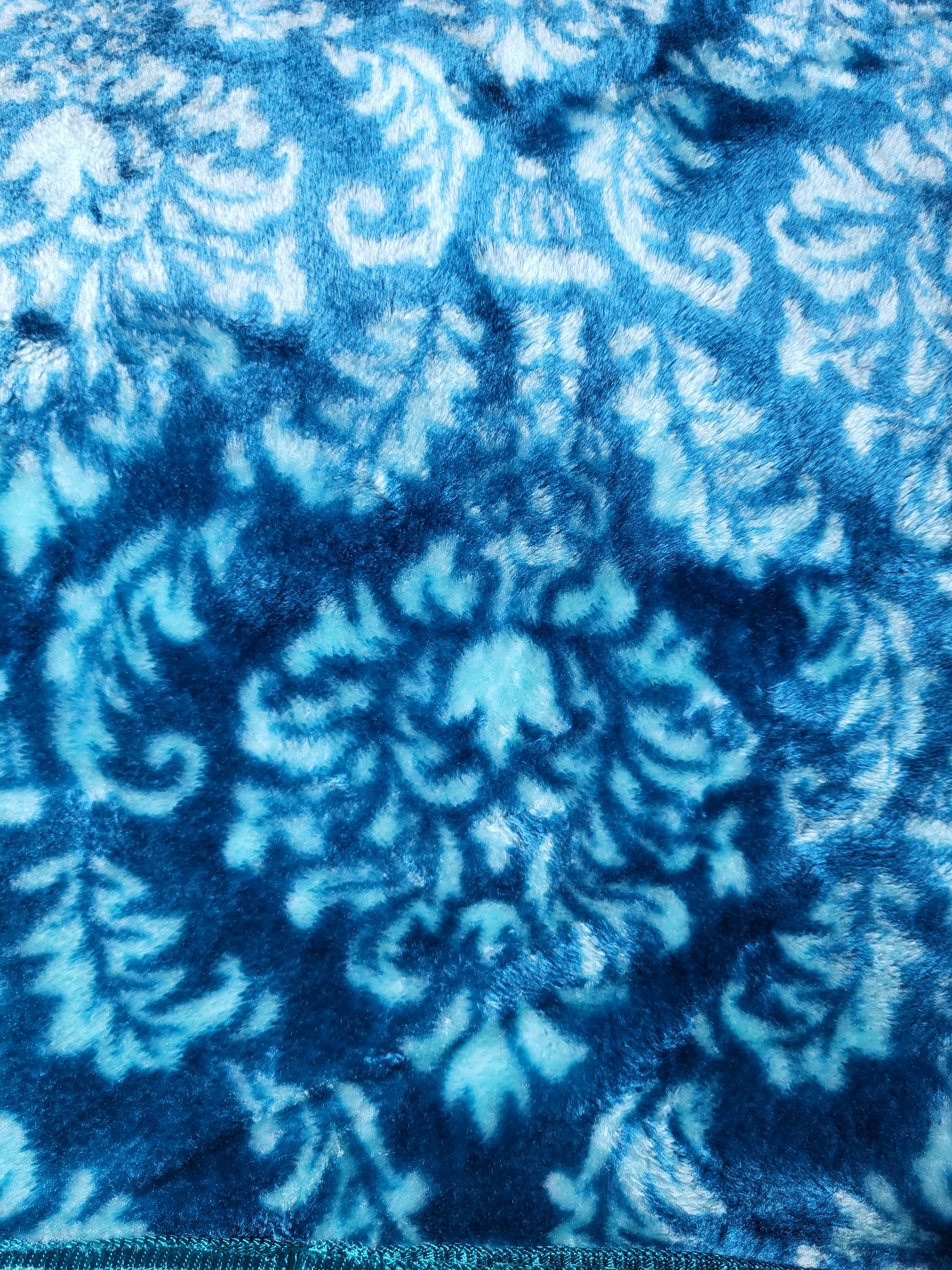 Manta Raschel 220 x 240 cm – 2 kg – 100% Poliéster