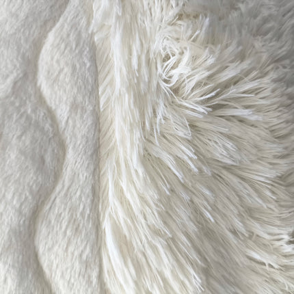 Edredão Acolchoado com Carneirinha – COR CINZENTA – Elegância e Conforto Absoluto